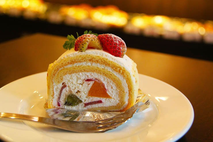 dessert cake strawberry plate fork sweet plate restaurant meal food