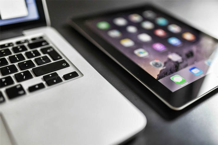 ipad tablet tech technology mac macbook laptop