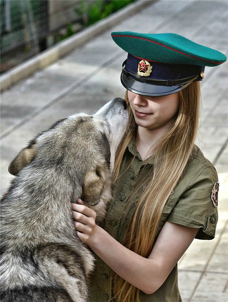 police woman playing dog army female
