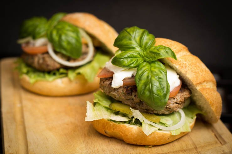 sandwich sandwiches food eat bread burger hamburger tomato onion lettuce
