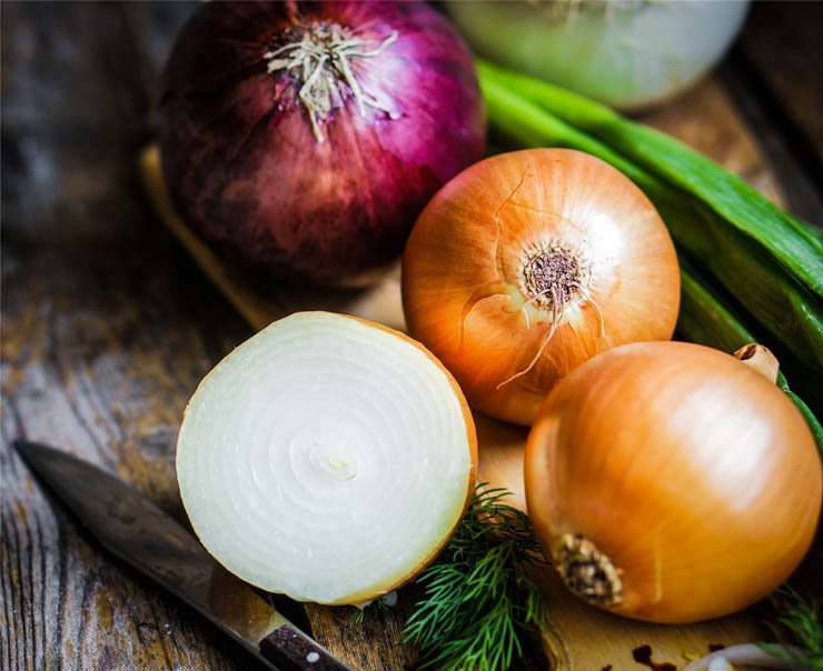 vegetable vegetables salad health healthy food diet eat restaurant knife onion