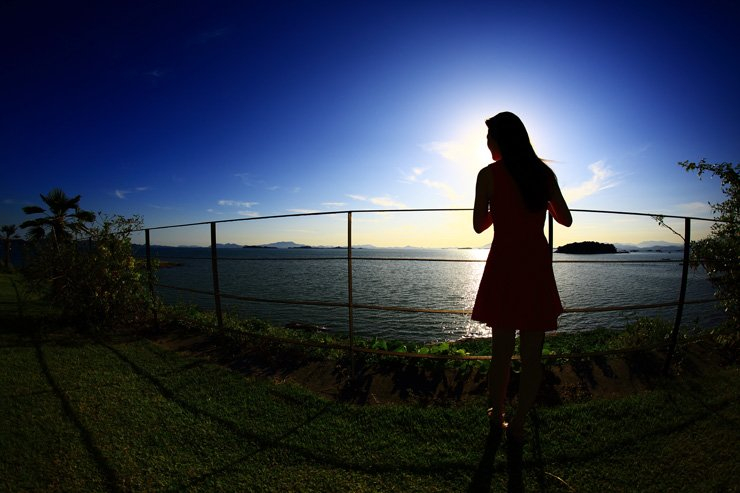 backlit shadow sillhouette woman girl nature sky sea ocean sunset