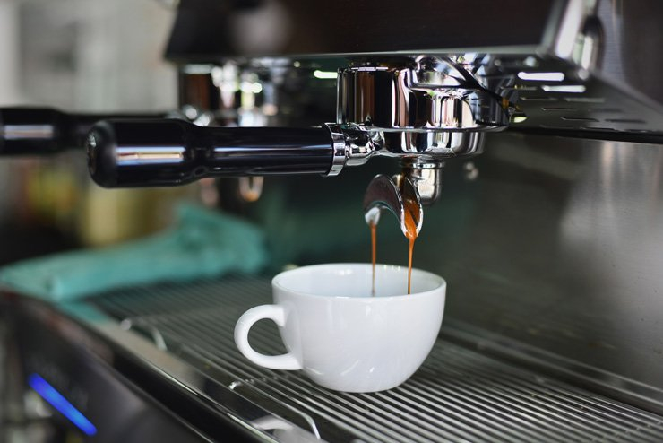 barista coffee drink shop coffeeshop cafe espresso drinks pour mug cup cappuccino hot machine