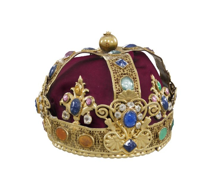 A royal Crown A prop