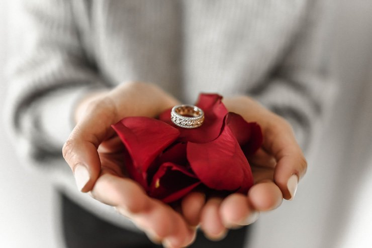 flower love lovely happy happiness flowers rose roses red bouquet floral ring hand hands