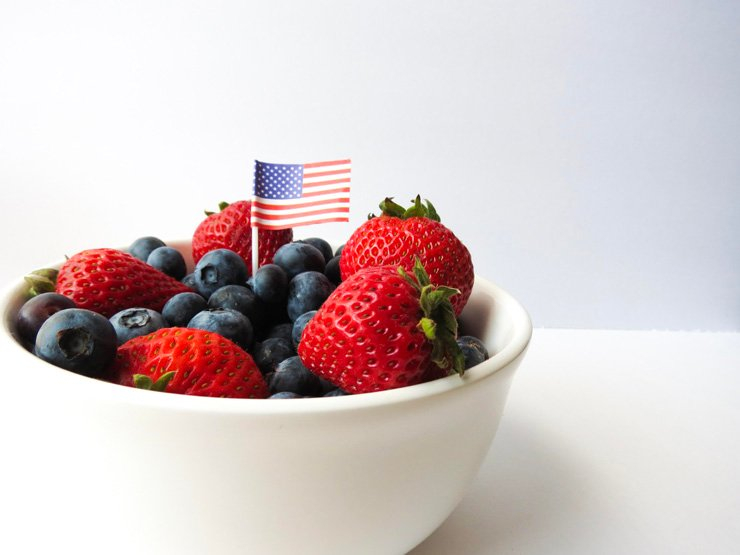 fruit fruits food healthy health bowl berry blueberry strawberry flag usa america