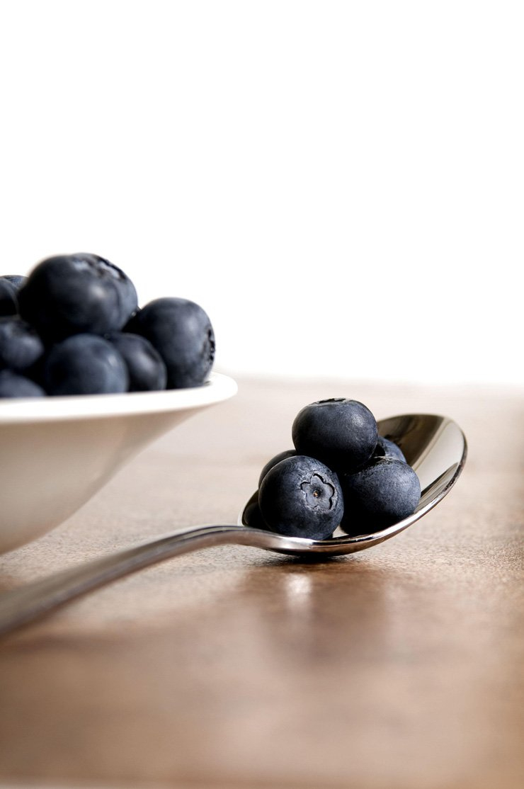 fruit fruits food healthy health diet bluekberry spoon bowl