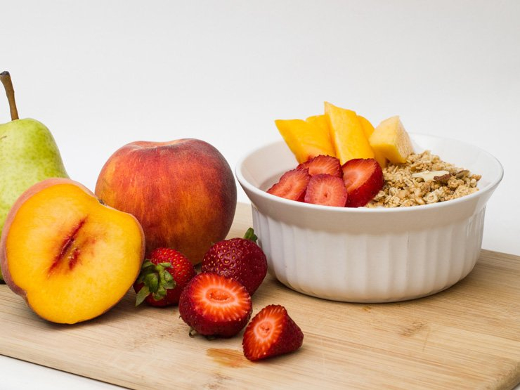 fruit fruits food healthy health diet snack granola oat peach pear strawberry bowl