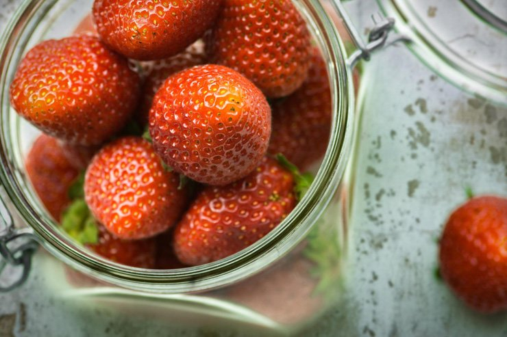 fruit fruits food healthy health diet strawberry jar strawberries
