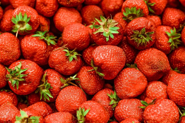 fruit fruits food healthy health diet strawberry strawberries