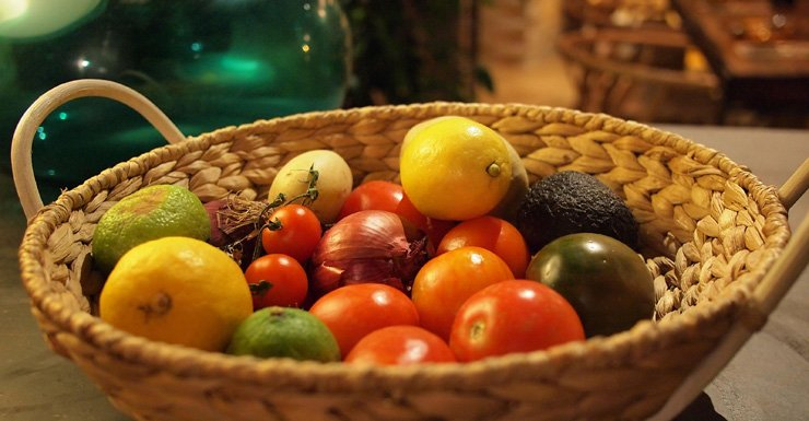 fruit fruits food healthy health diet vegetables onion tomato lime lemon avocado basket