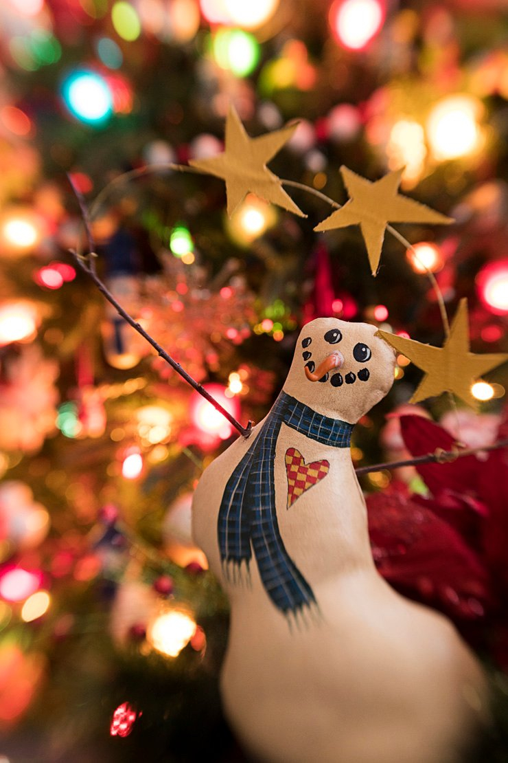 holidays eve snow christmas xmas holiday tree decoration decorations new year joy happy happiness snowman man status sculpture