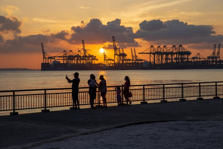 lifestyle fun activity activties play city port cranes industrial street sunset