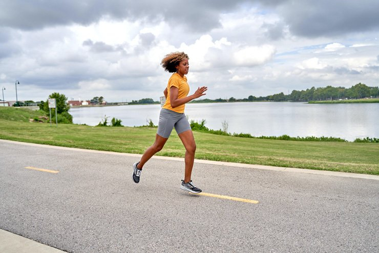 sport sports health running run jogging workout training healthy woman outdoor