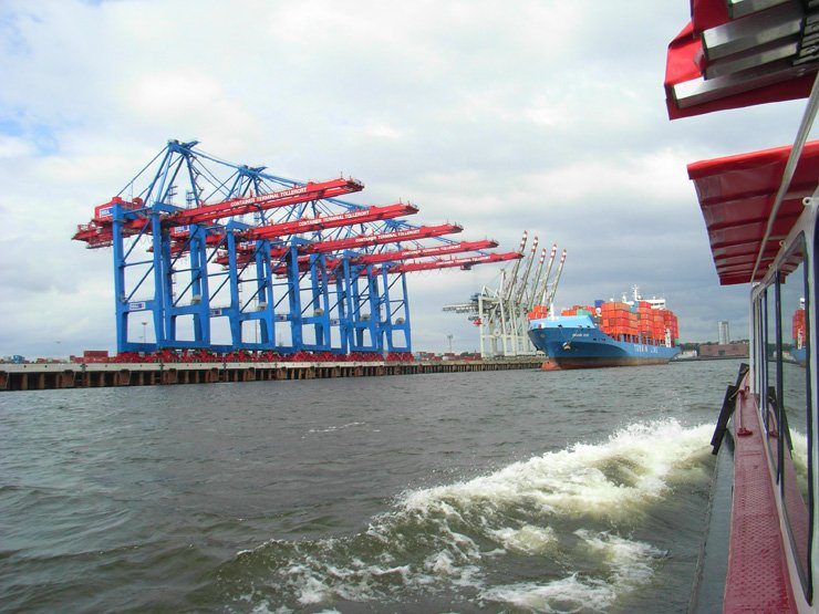 vessel supply industrial port ports logistics chain container cargo containers crane cranes