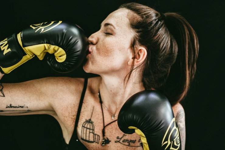woman sports sport kissing kiss gloves boxing fight fighter workout training tattoo women